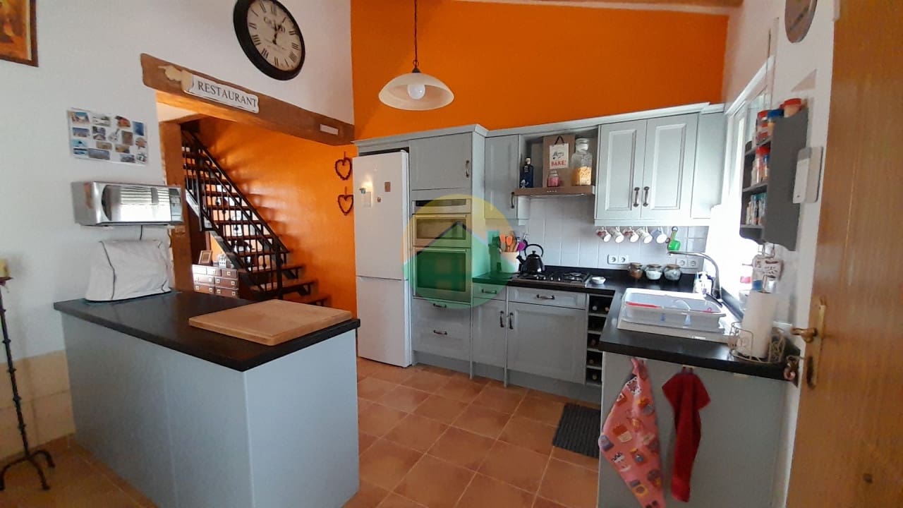 3 soveværelse Finca/Landehus til salg i La Pinilla med swimmingpool - € 249.995 (Ref: 9094417)