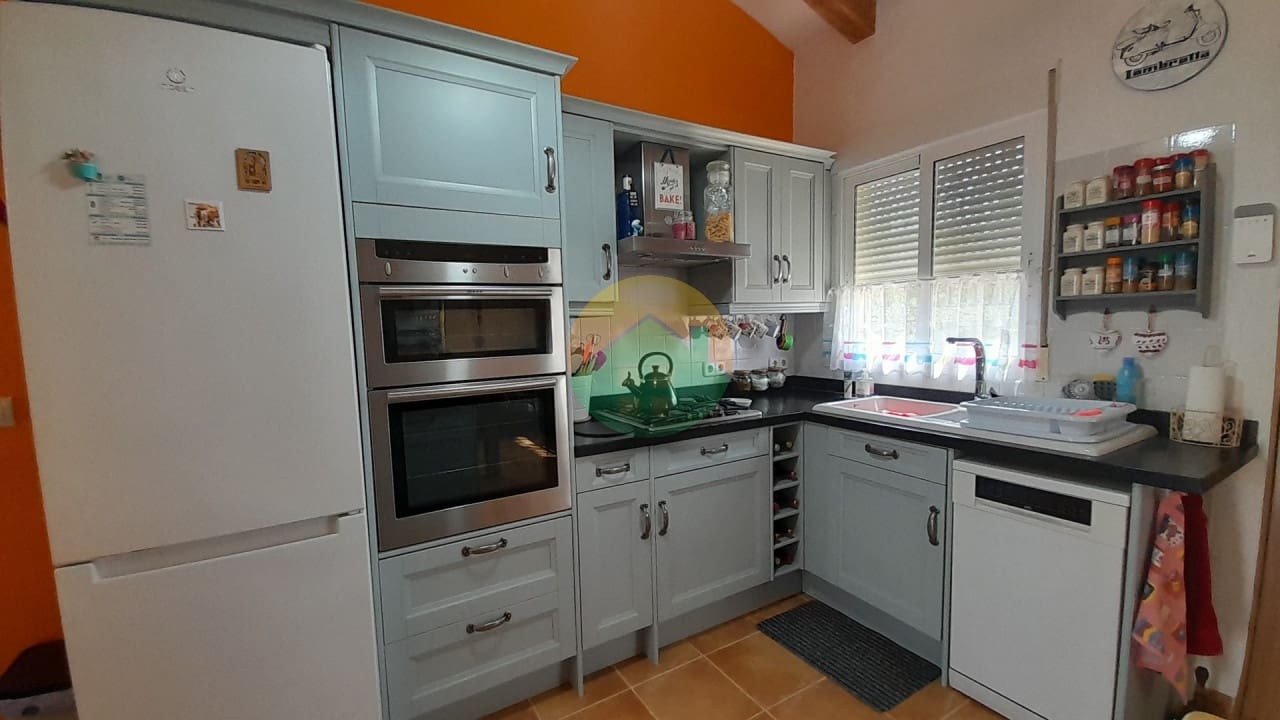 3 soveværelse Finca/Landehus til salg i La Pinilla med swimmingpool - € 249.995 (Ref: 9094417)