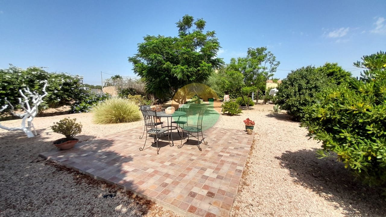 3 soveværelse Finca/Landehus til salg i La Pinilla med swimmingpool - € 249.995 (Ref: 9094417)