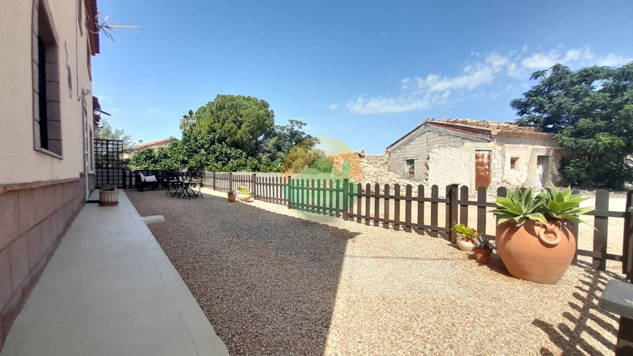 3 soveværelse Finca/Landehus til salg i La Pinilla med swimmingpool - € 249.995 (Ref: 9094417)