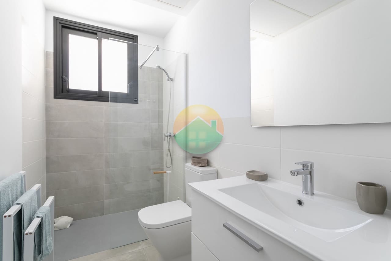 3 soveværelse Villa til salg i Calasparra med swimmingpool - € 339.000 (Ref: 9107894)