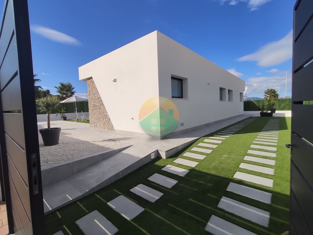 3 soveværelse Villa til salg i Calasparra med swimmingpool - € 339.000 (Ref: 9107894)