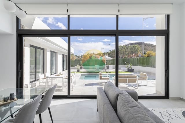 2 soveværelse Villa til salg i Calasparra med swimmingpool - € 285.000 (Ref: 9108112)