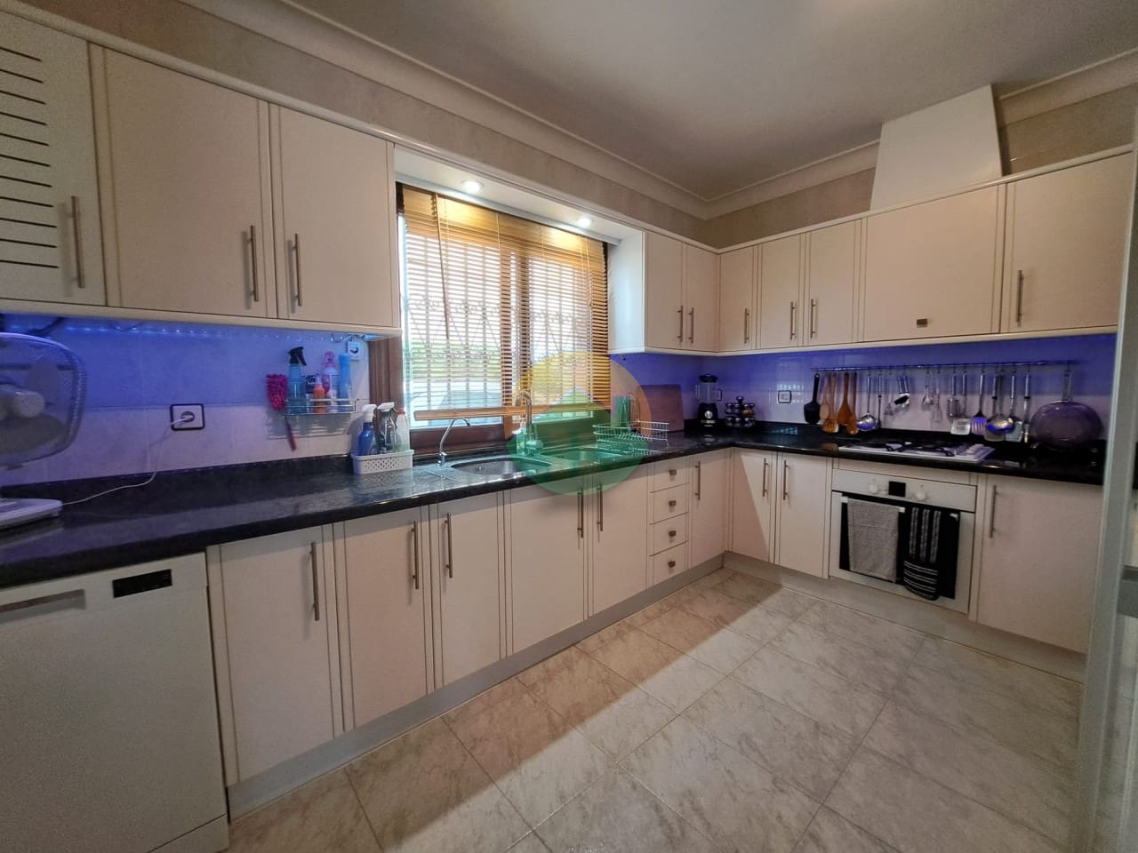 4 slaapkamer Villa te koop in Mazarron met zwembad garage - € 420.000 (Ref: 9142364)