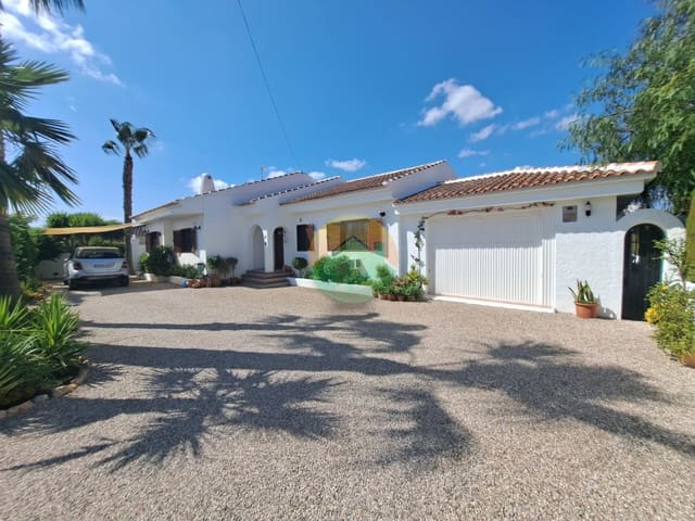 4 soveværelse Villa til salg i Mazarrón ciudad, Mazarrón med swimmingpool garage - € 420.000 (Ref: 9142364)