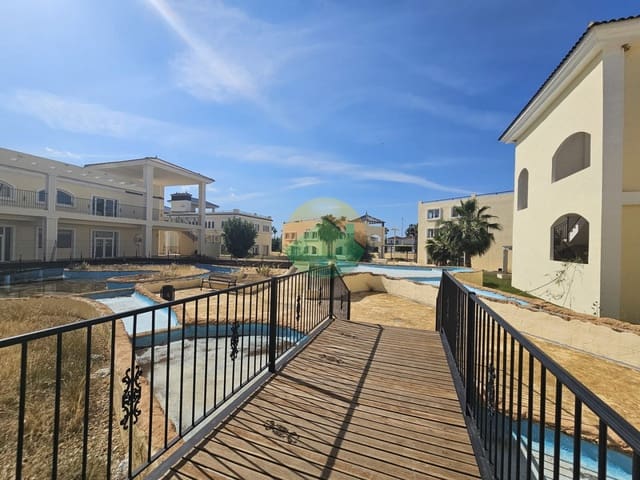 Commercieel te koop in Baños y Mendigo, Murcia stad met garage - € 4.500.000 (Ref: 9148076)