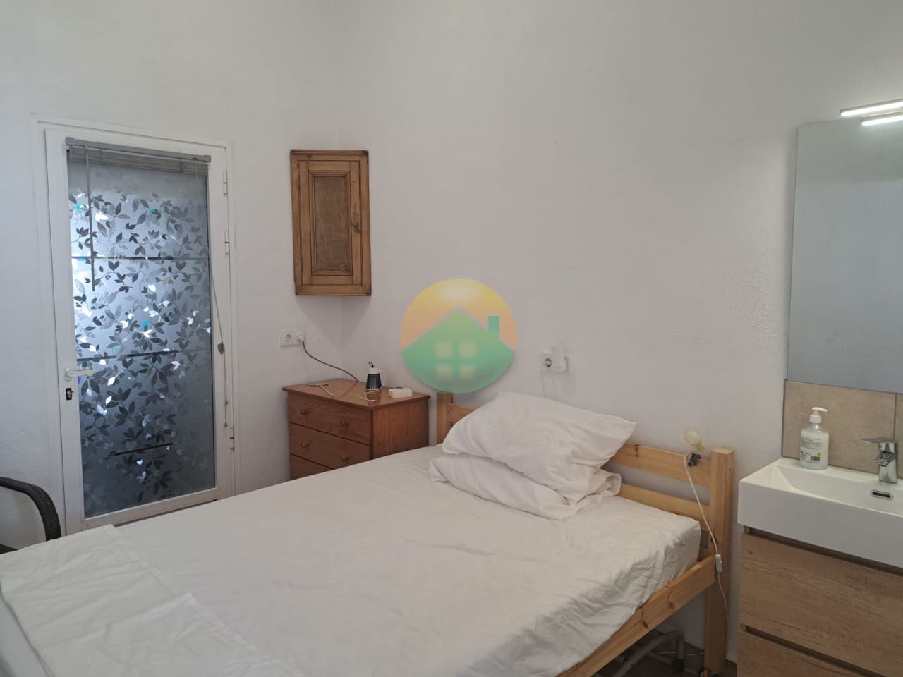 4 soverom Rekkehus til salgs i El Pareton med svømmebasseng - € 199 995 (Ref: 9172137)