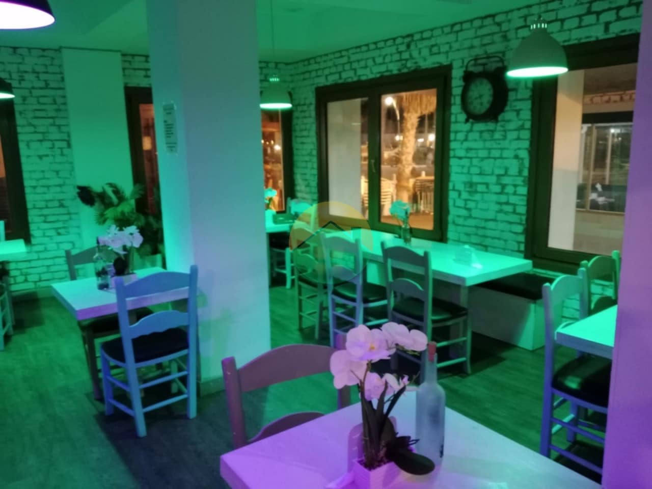 Kaupallinen myytävänä paikassa Puerto de Mazarron - 99 995 € (Ref: 9231540)