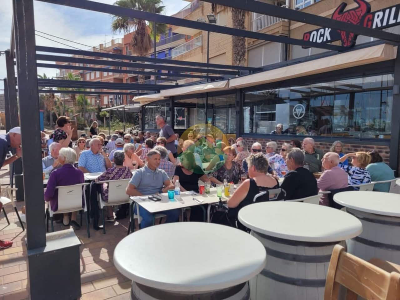 Kaupallinen myytävänä paikassa Puerto de Mazarron - 99 995 € (Ref: 9231540)