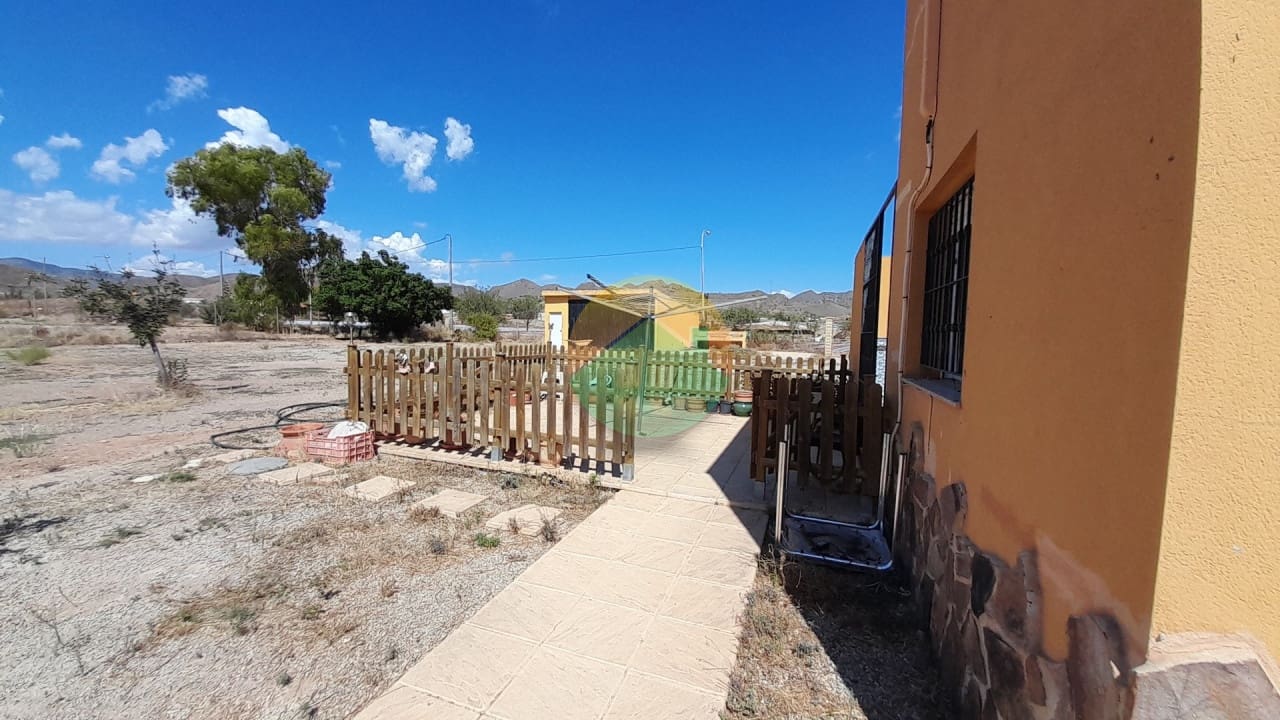 4 soveværelse Finca/Landehus til salg i Pastrana med garage - € 269.995 (Ref: 9272840)