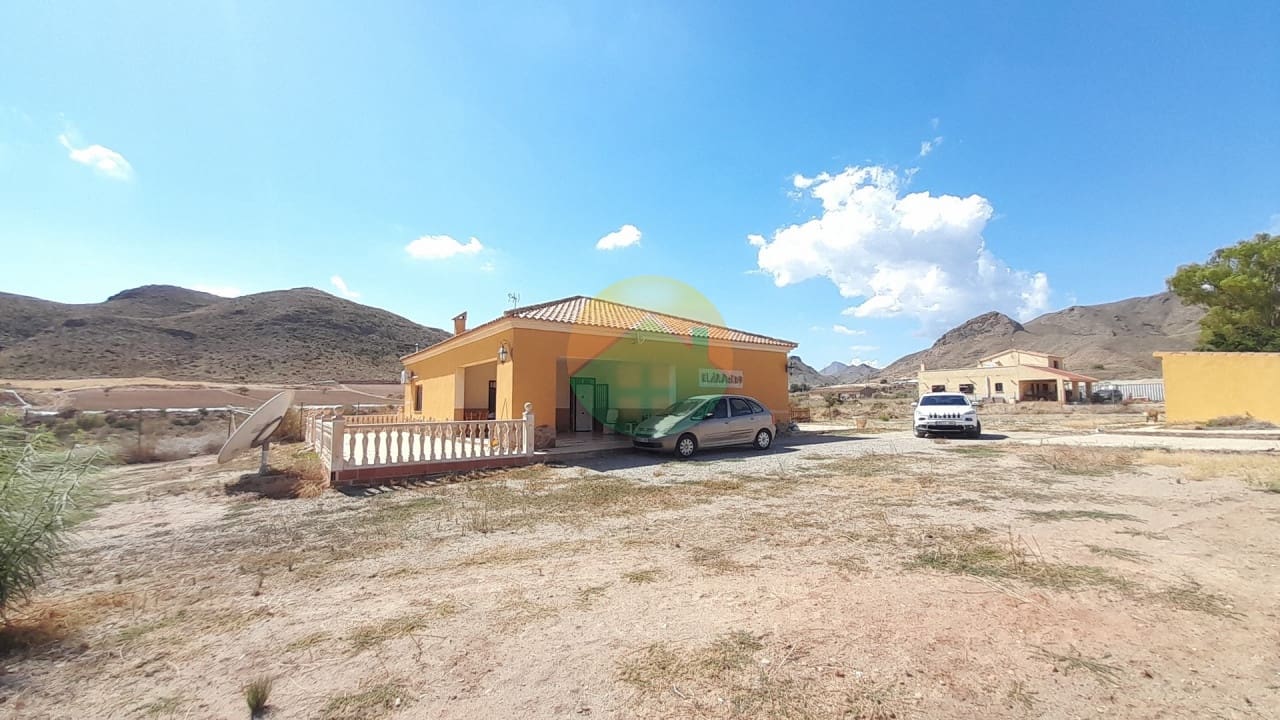 4 soveværelse Finca/Landehus til salg i Pastrana med garage - € 269.995 (Ref: 9272840)