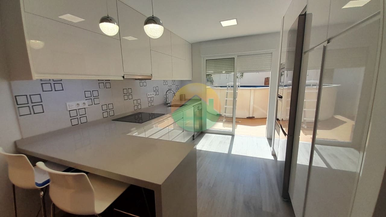 3 sovrum Radhus till salu i Alamillo med pool - 299 995 € (Ref: 9288389)