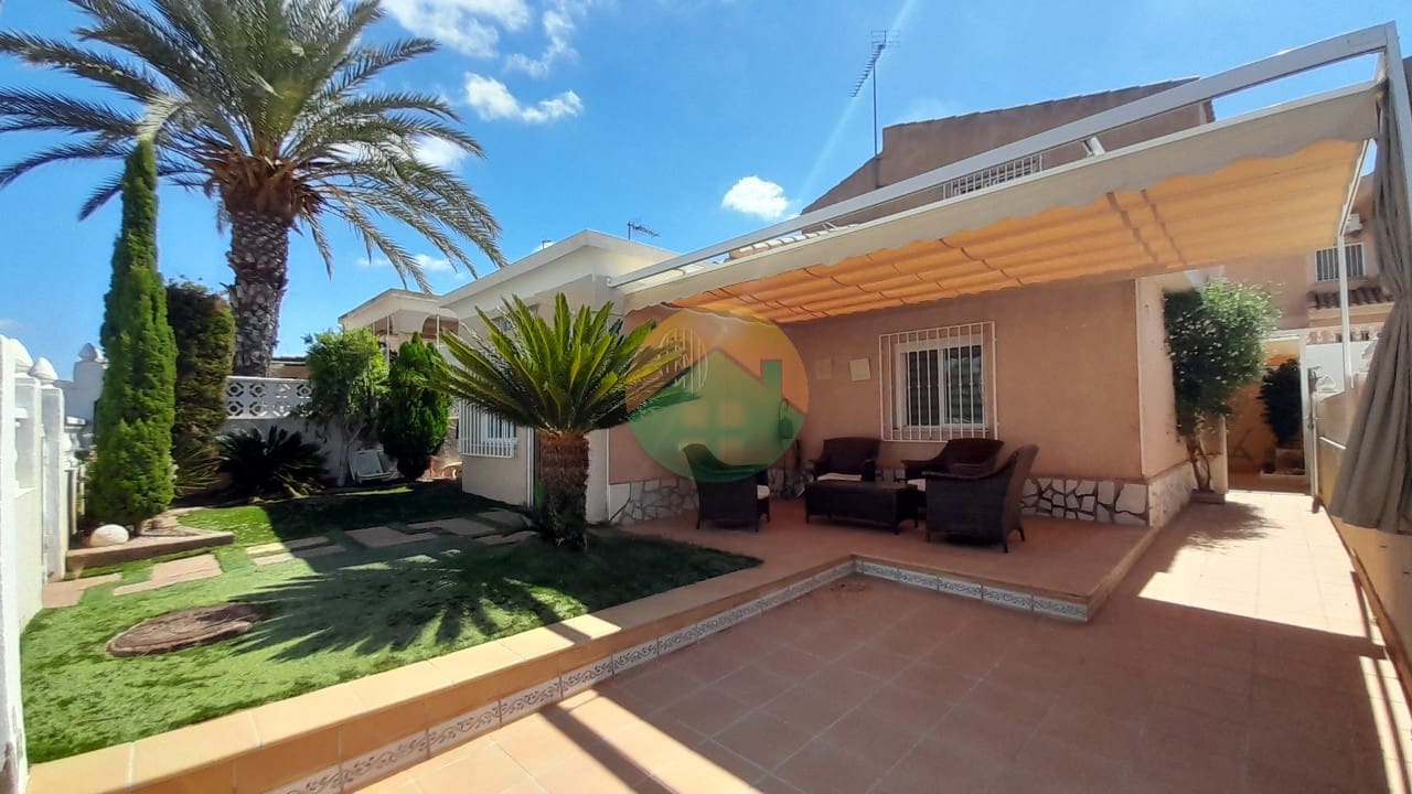 3 sovrum Radhus till salu i Alamillo med pool - 299 995 € (Ref: 9288389)