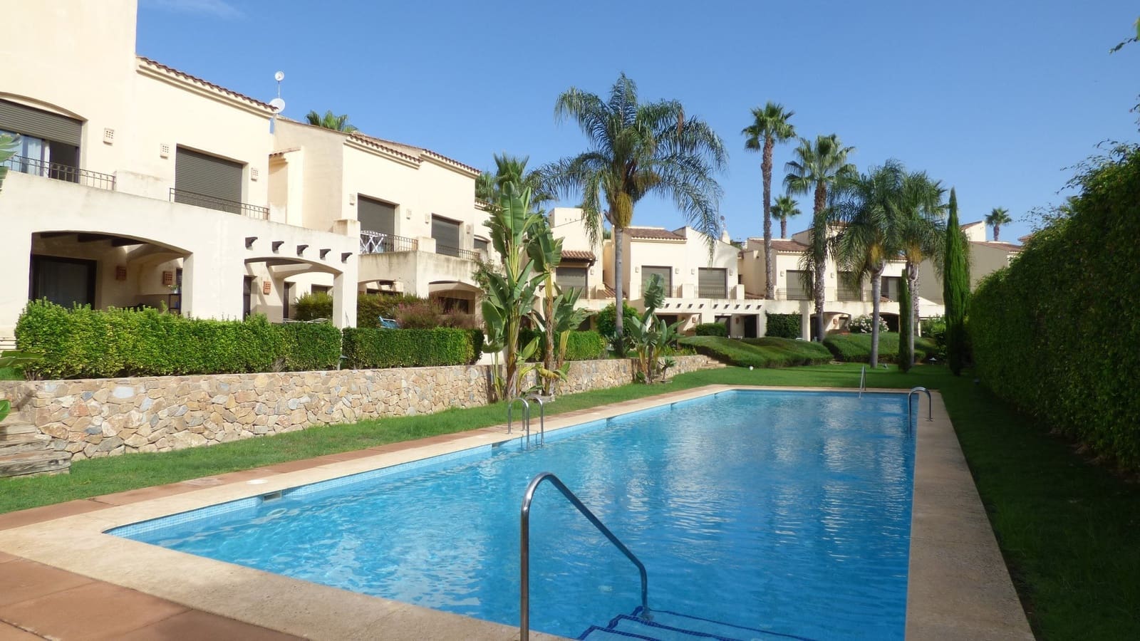 2 slaapkamer Rijtjeshuis te koop in San Javier met zwembad garage - € 179.000 (Ref: 9314283)