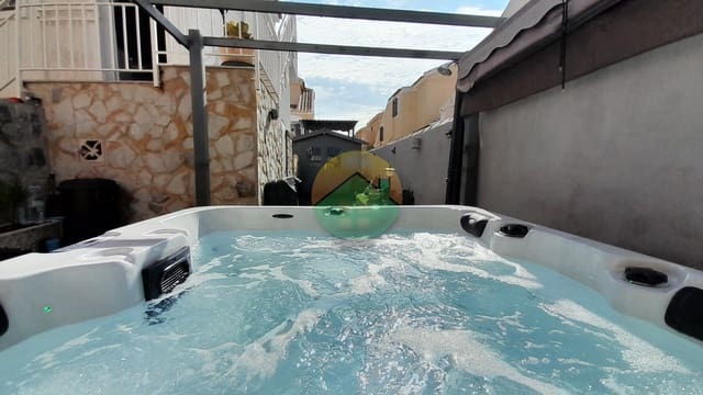 3 slaapkamer Villa te koop in Camposol, Mazarrón met zwembad - € 219.000 (Ref: 9319682)