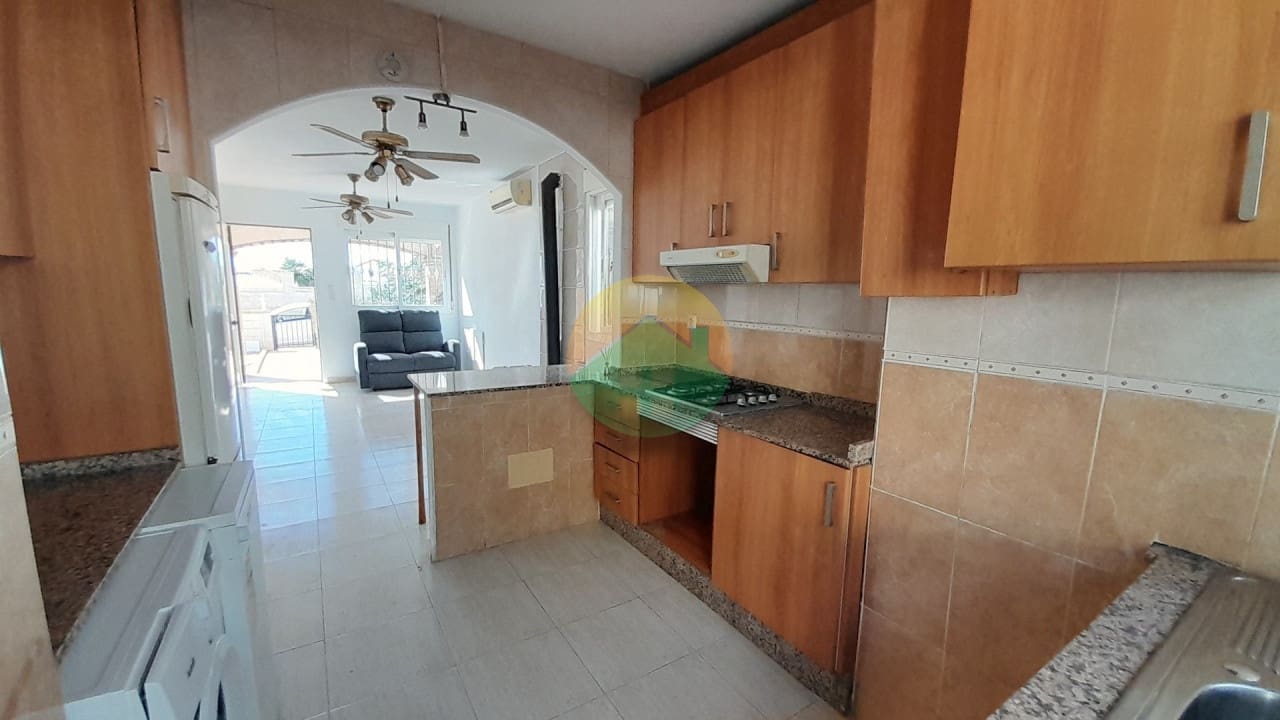 3 soveværelse Villa til salg i Camposol med swimmingpool - € 149.995 (Ref: 9331721)