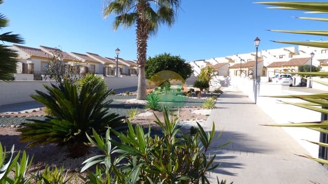 3 soveværelse Villa til salg i Camposol, Mazarrón med swimmingpool - € 149.995 (Ref: 9331721)