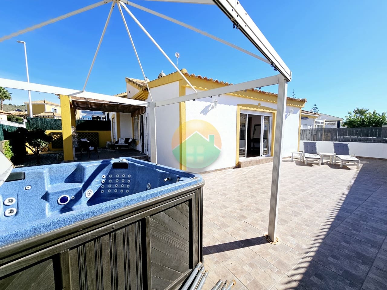 2 soverom Kjedet enebolig til salgs i Mazarron med svømmebasseng - € 174 500 (Ref: 9338560)