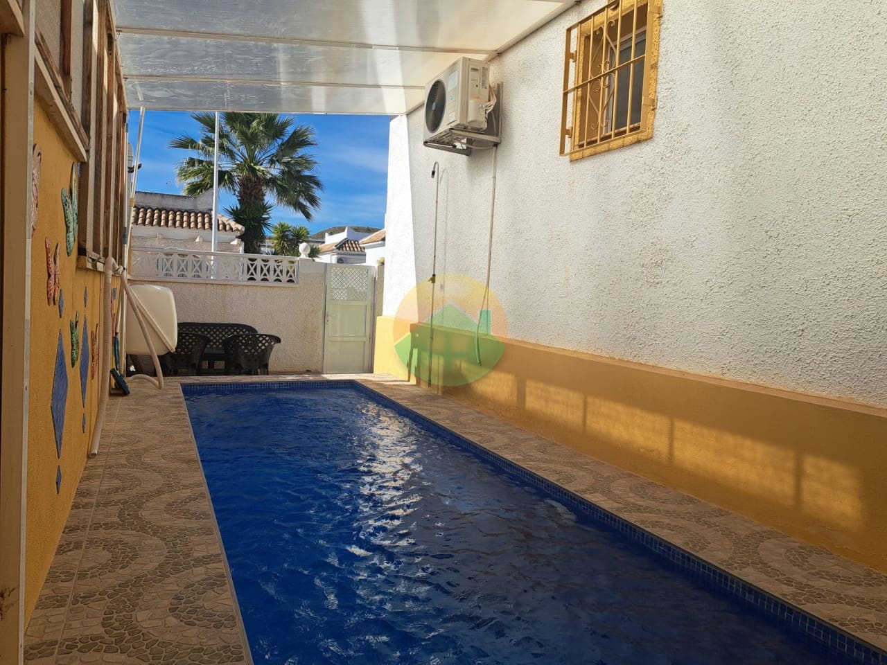 2 soverom Kjedet enebolig til salgs i Camposol med svømmebasseng - € 97 500 (Ref: 9339140)