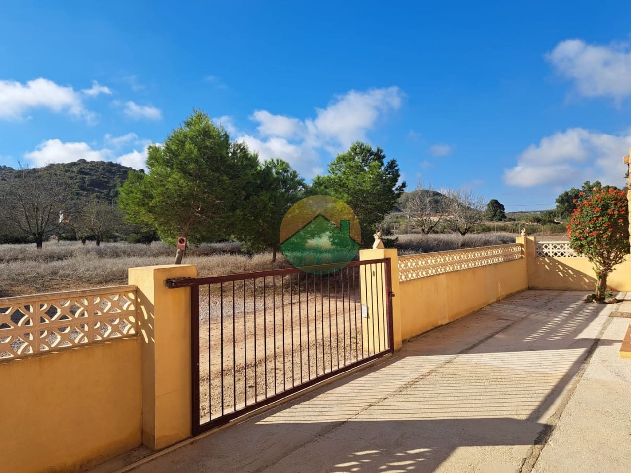 3 bedroom Townhouse for sale in Las Palas with pool garage - € 270,000 (Ref: 9348556)