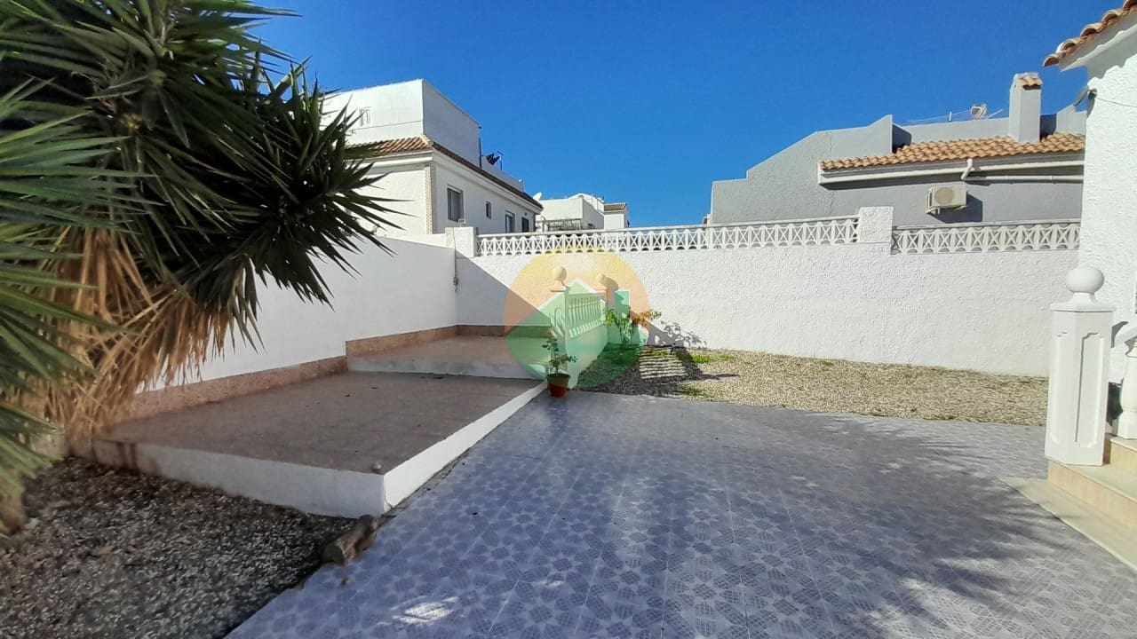 3 chambre Villa/Maison à vendre à Camposol avec piscine - 159 000 € (Ref: 9383743)