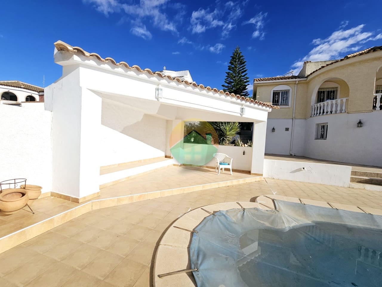 4 chambre Villa/Maison à vendre à Camposol avec piscine - 239 995 € (Ref: 9401729)