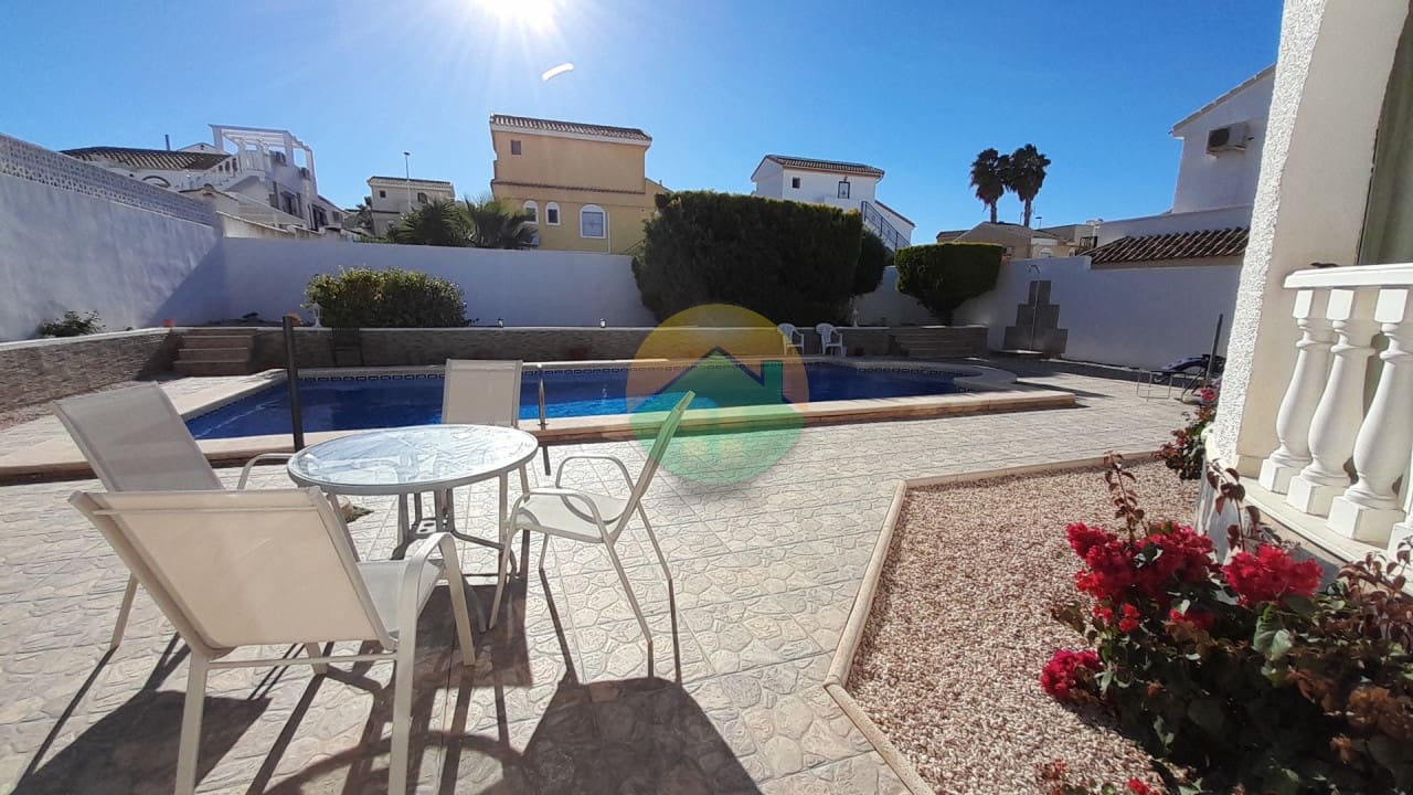 3 sypialnia Willa na sprzedaż w Camposol z basenem - 249 995 € (Ref: 9417412)