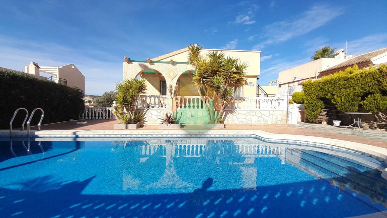 2 bedroom Villa for sale in Camposol with pool - € 189,995 (Ref: 9444879)