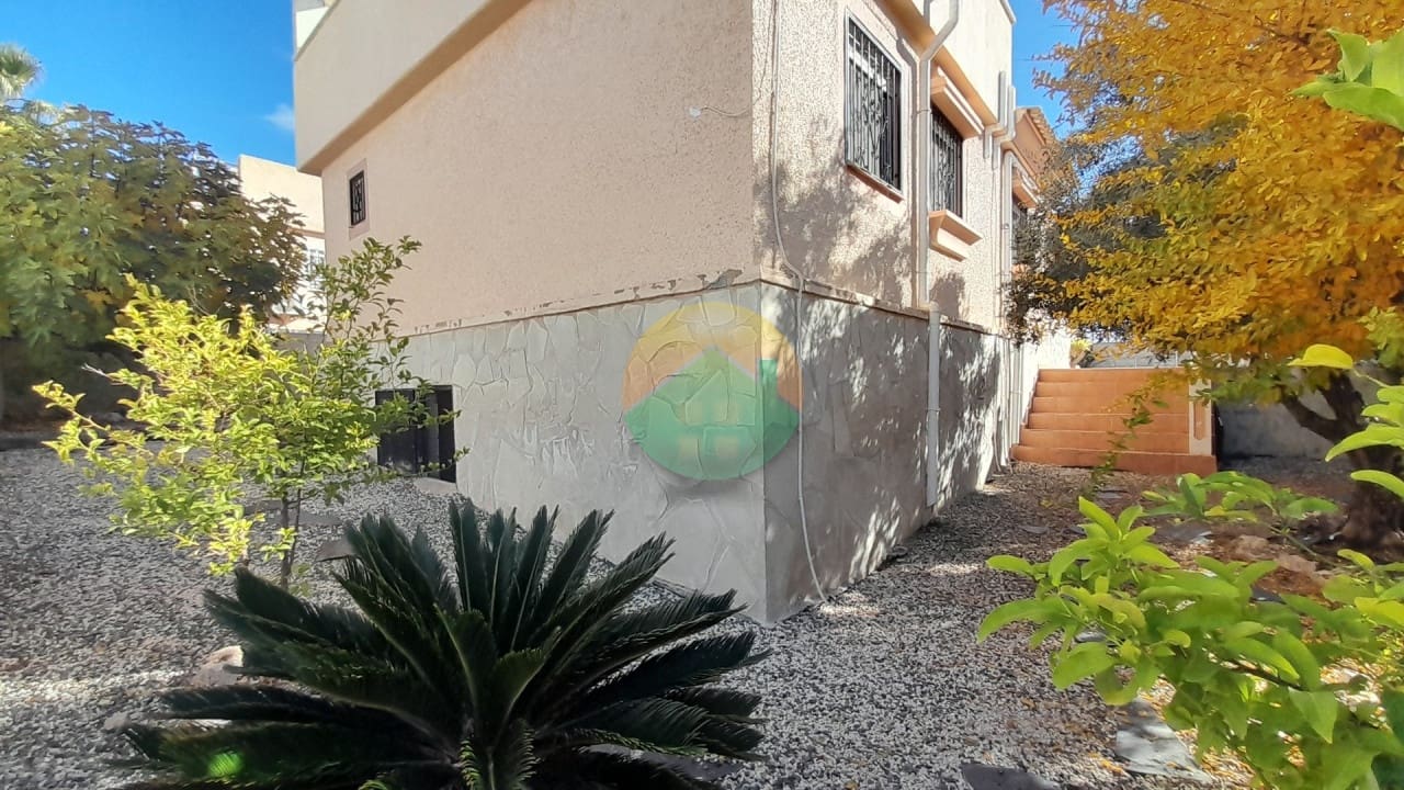 2 bedroom Villa for sale in Camposol with pool - € 189,995 (Ref: 9444879)