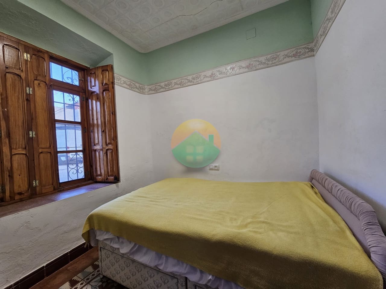 Chalet de 4 habitaciones en Los Almagros en venta con piscina garaje - 199.995 € (Ref: 9467618)