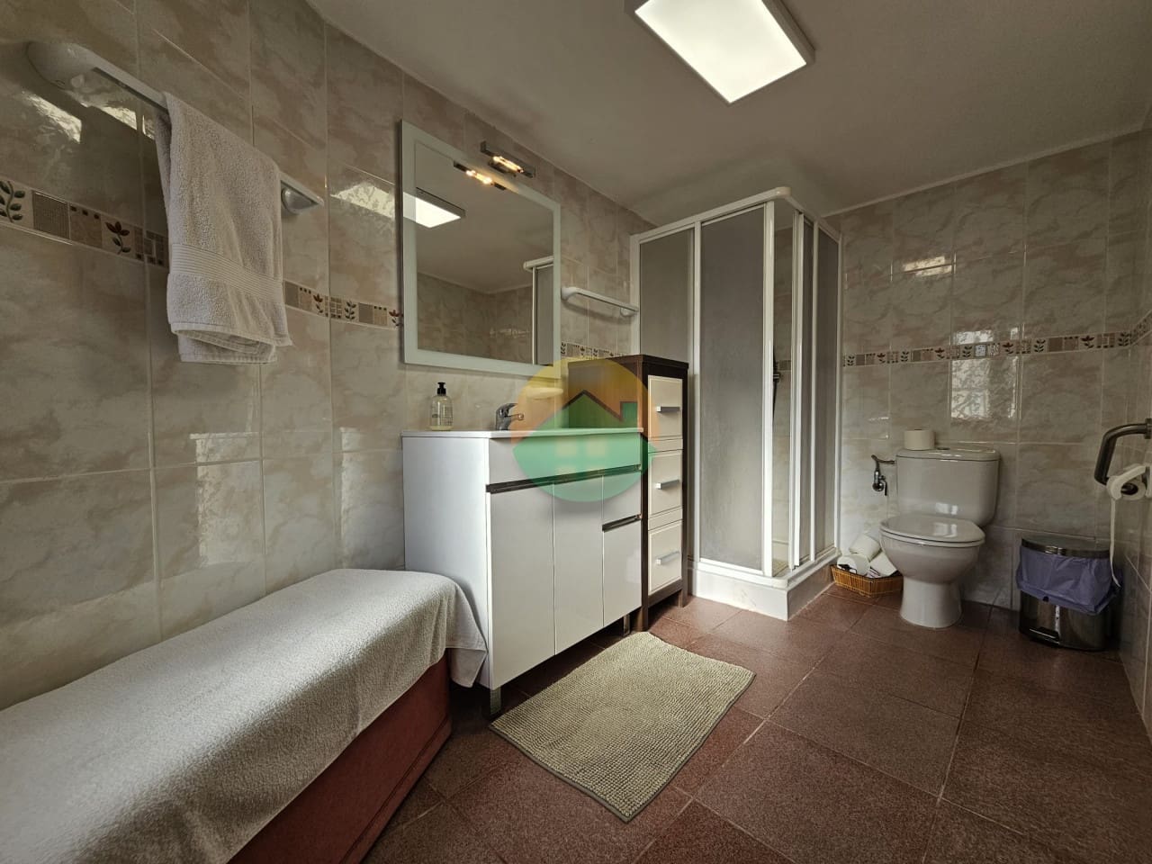 Chalet de 4 habitaciones en Los Almagros en venta con piscina garaje - 199.995 € (Ref: 9467618)