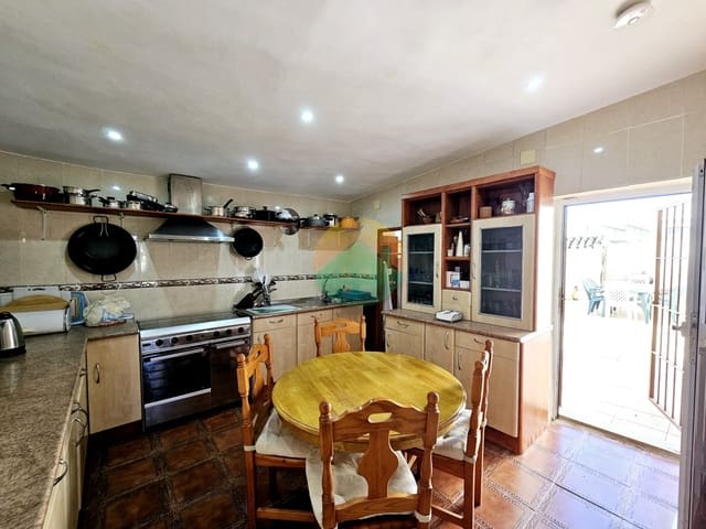 4 quarto Moradia para venda em Los Almagros, Fuente Alamo de Murcia com piscina garagem - 199 995 € (Ref: 9467618)