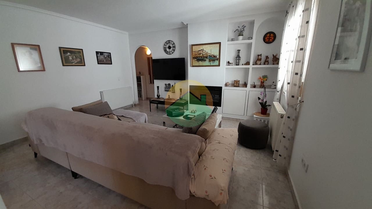 3 bedroom Villa for sale in Camposol with pool - € 295,000 (Ref: 9503367)