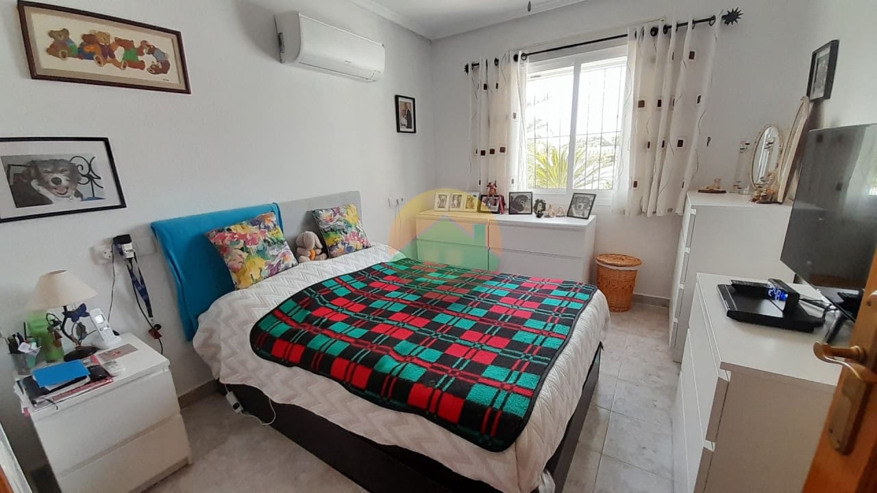 3 bedroom Villa for sale in Camposol with pool - € 295,000 (Ref: 9503367)