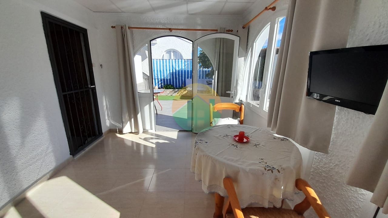 2 bedroom Villa for sale in Mazarron with pool - € 189,000 (Ref: 9528498)