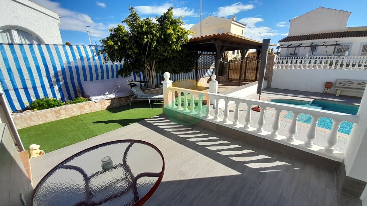 2 bedroom Villa for sale in Mazarron with pool - € 189,000 (Ref: 9528498)