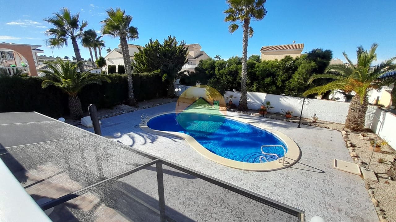 4 soverom Villa til salgs i Camposol med svømmebasseng garasje - € 339 995 (Ref: 9532415)