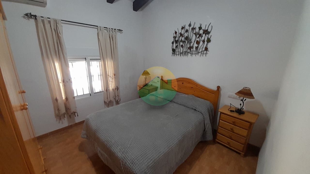 4 makuuhuone Huvila myytävänä paikassa Mazarron mukana uima-altaan 
autotalli - 365 000 € (Ref: 9546941)