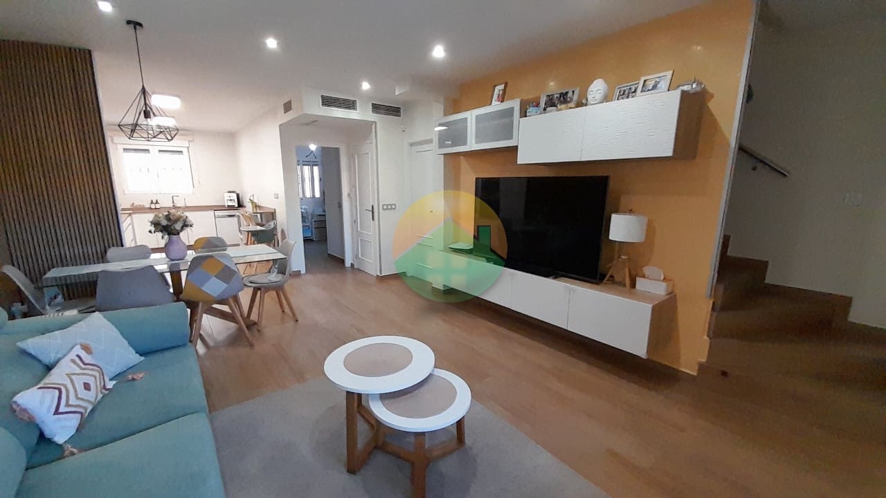 4 soveværelse Rækkehus til salg i Puerto de Mazarron med garage - € 239.000 (Ref: 9546942)