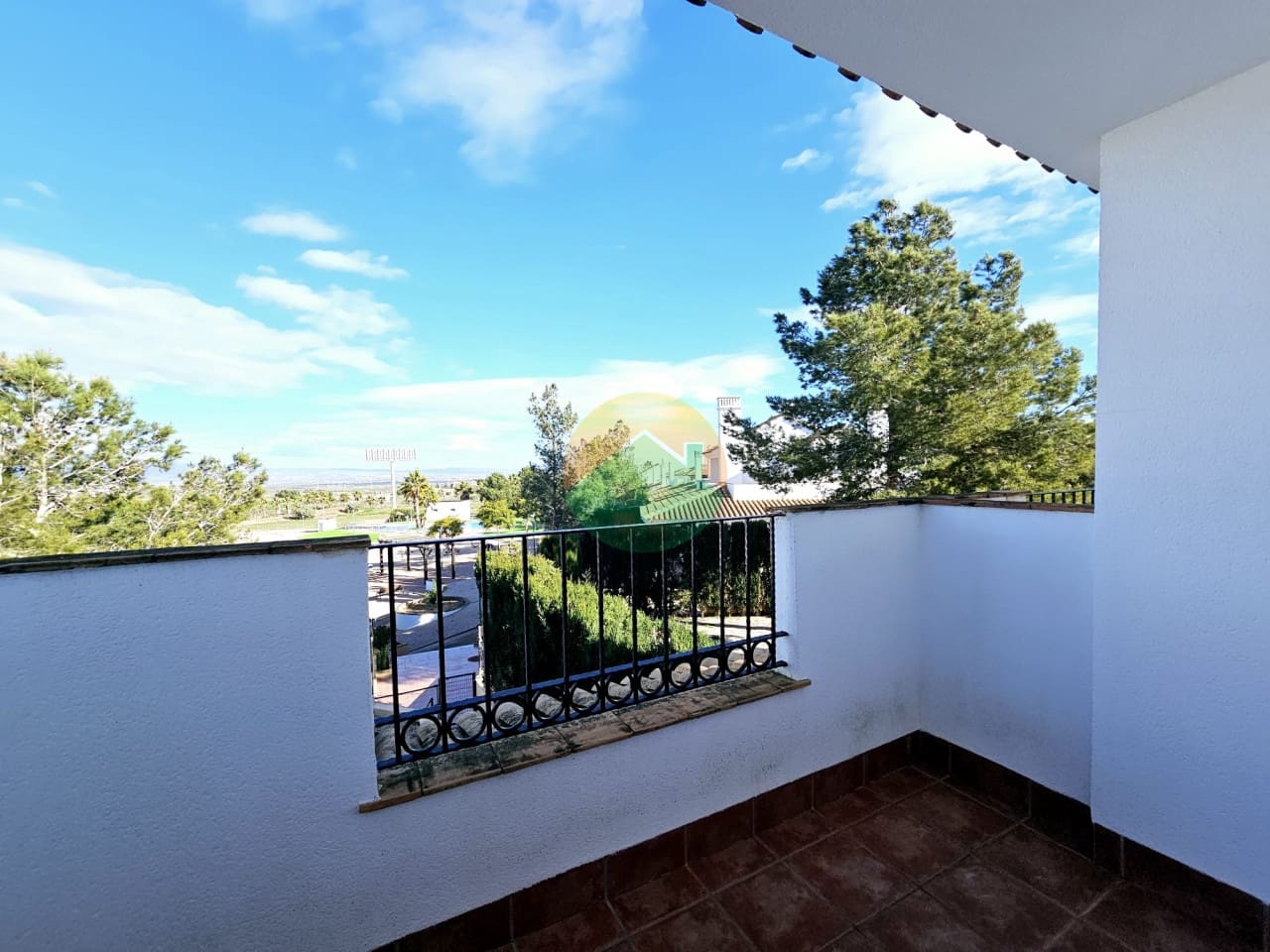 3 makuuhuone Paritalo myytävänä paikassa Las Palas mukana uima-altaan - 299 900 € (Ref: 9547101)