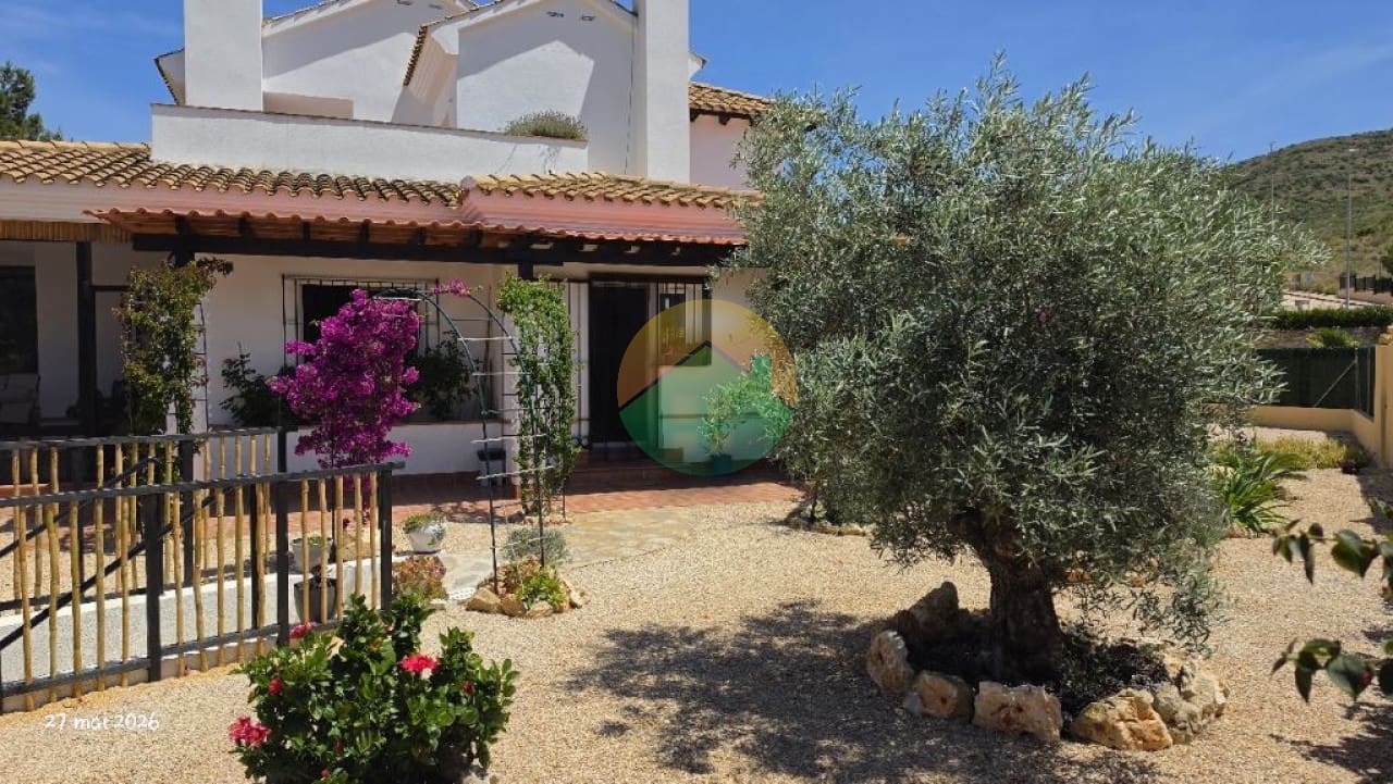 3 Zimmer Doppelhaus zu verkaufen in Las Palas mit Pool Garage - 285.000 € (Ref: 9547101)