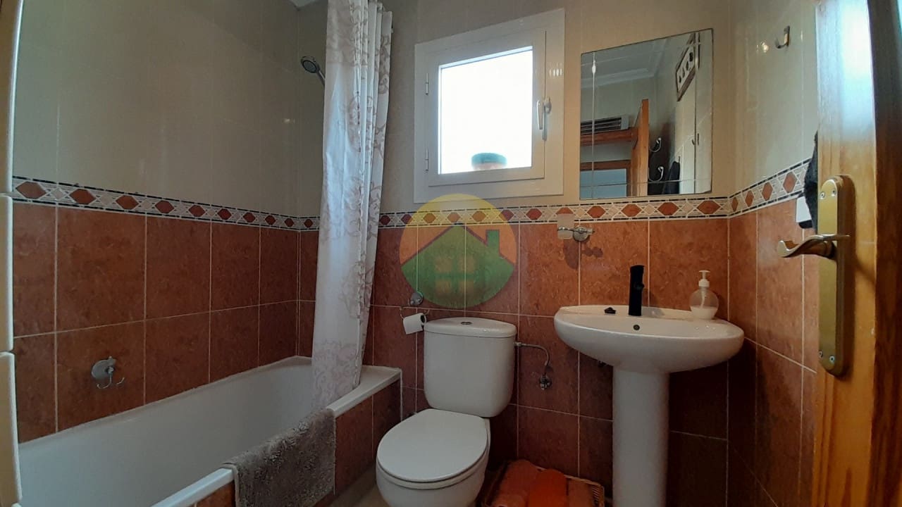 2 slaapkamer Halfvrijstaande villa te koop in Camposol - € 89.995 (Ref: 9551954)