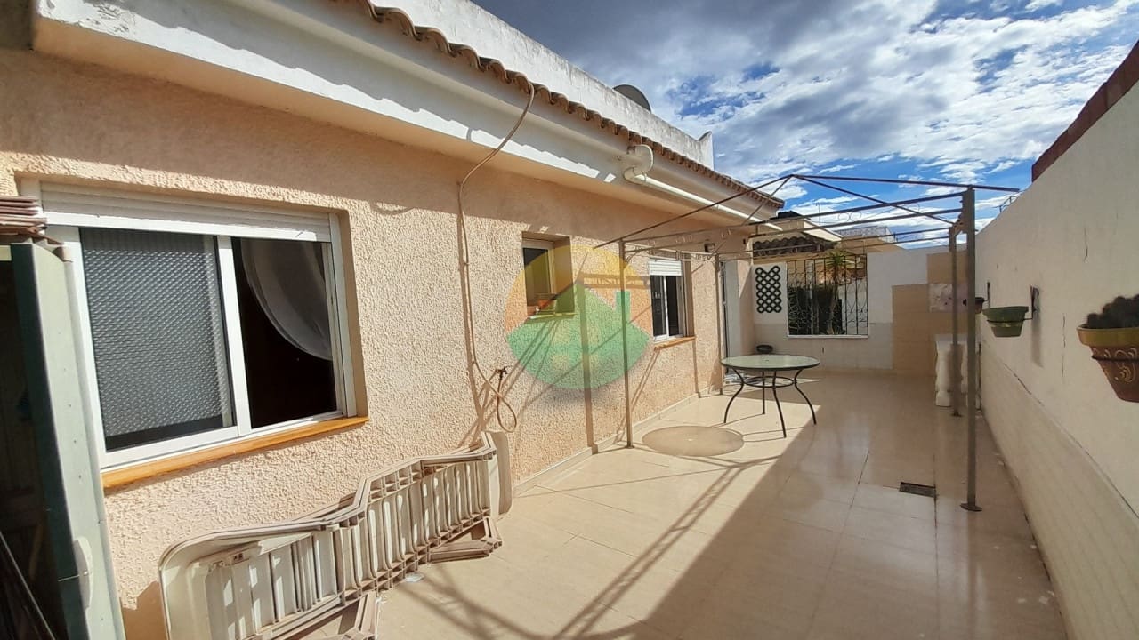 2 slaapkamer Halfvrijstaande villa te koop in Camposol - € 89.995 (Ref: 9551954)