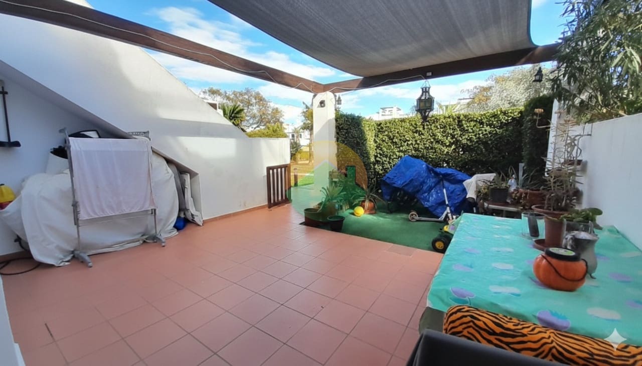 3 makuuhuone Huoneisto myytävänä paikassa Condado de Alhama mukana uima-altaan - 125 000 € (Ref: 9588252)