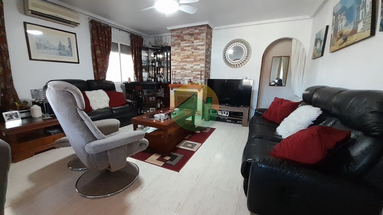 3 soveværelse Villa til salg i Camposol med swimmingpool - € 299.995 (Ref: 9596842)