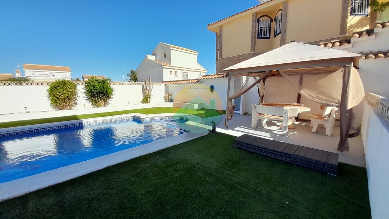 3 makuuhuone Huvila myytävänä paikassa Camposol mukana uima-altaan - 289 995 € (Ref: 9596843)