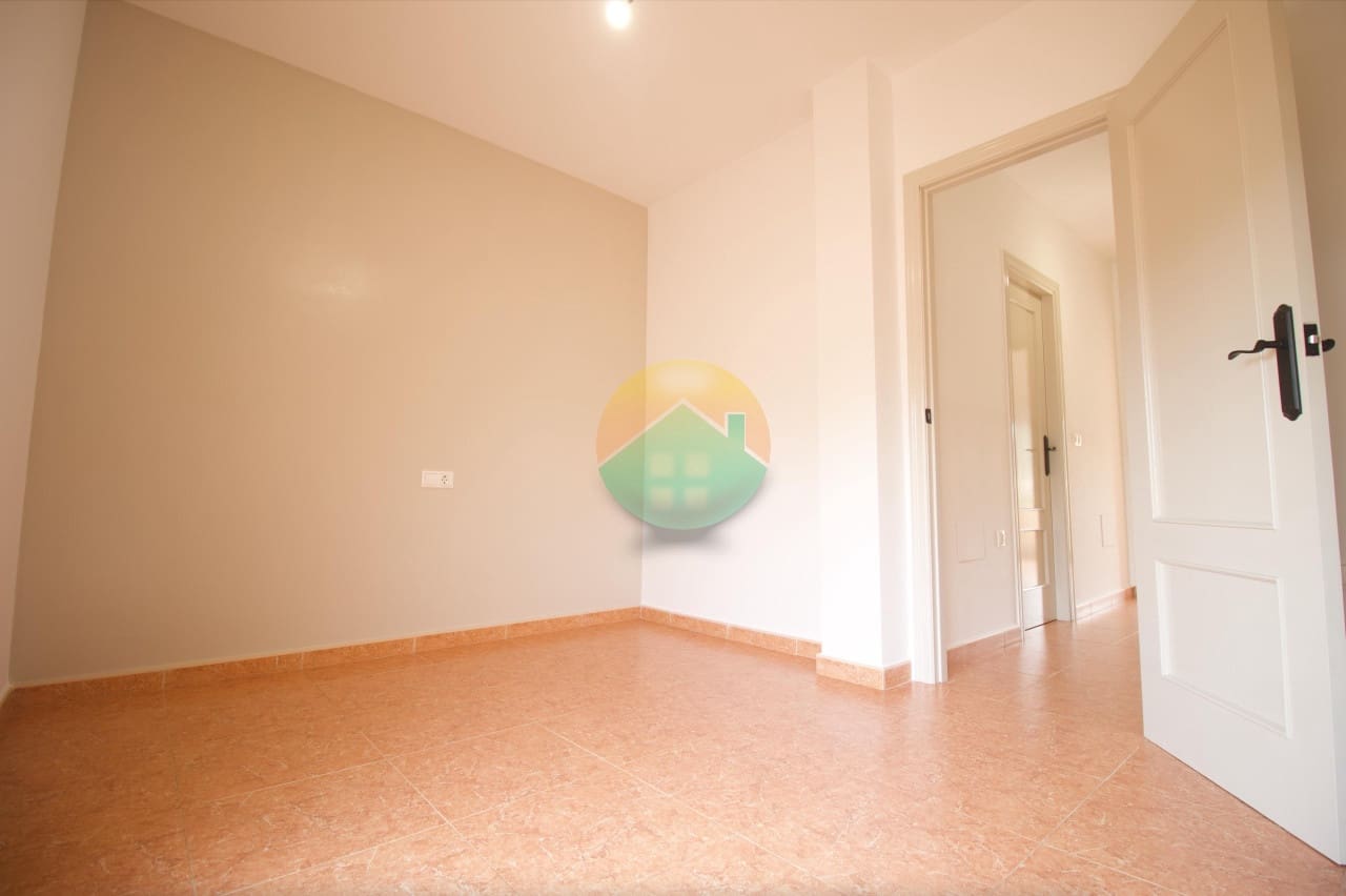 3 Zimmer Doppelhaus zu verkaufen in La Pinilla - 149.995 € (Ref: 9598180)