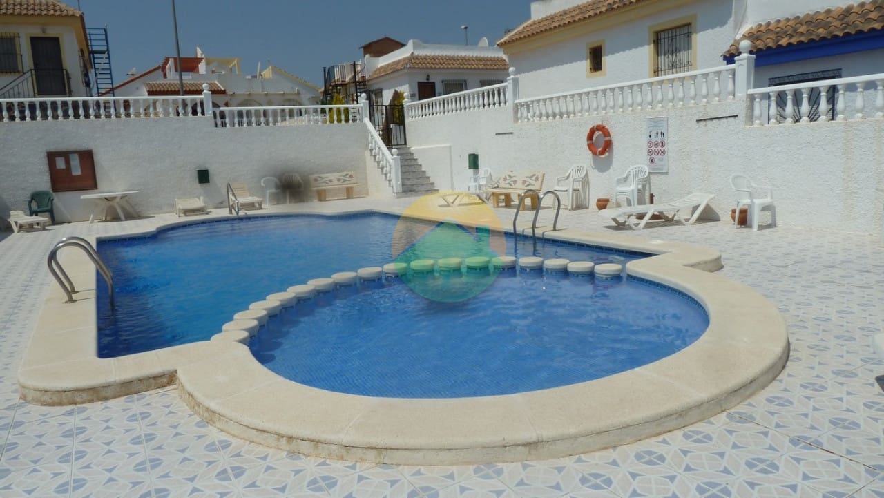 1 soveværelse Rækkehus til salg i Camposol med swimmingpool - € 72.000 (Ref: 9603571)