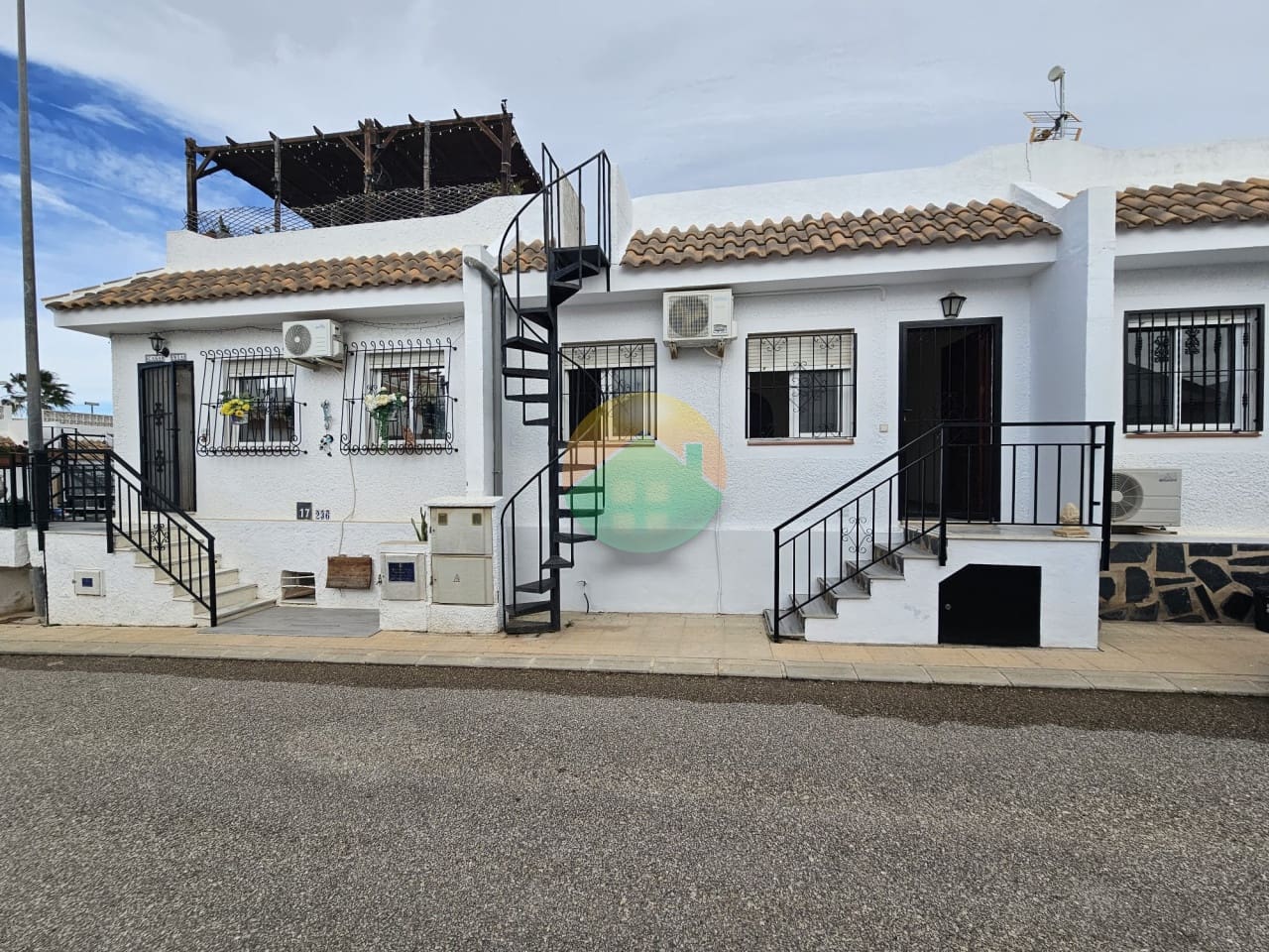 1 soveværelse Rækkehus til salg i Camposol med swimmingpool - € 72.000 (Ref: 9603571)