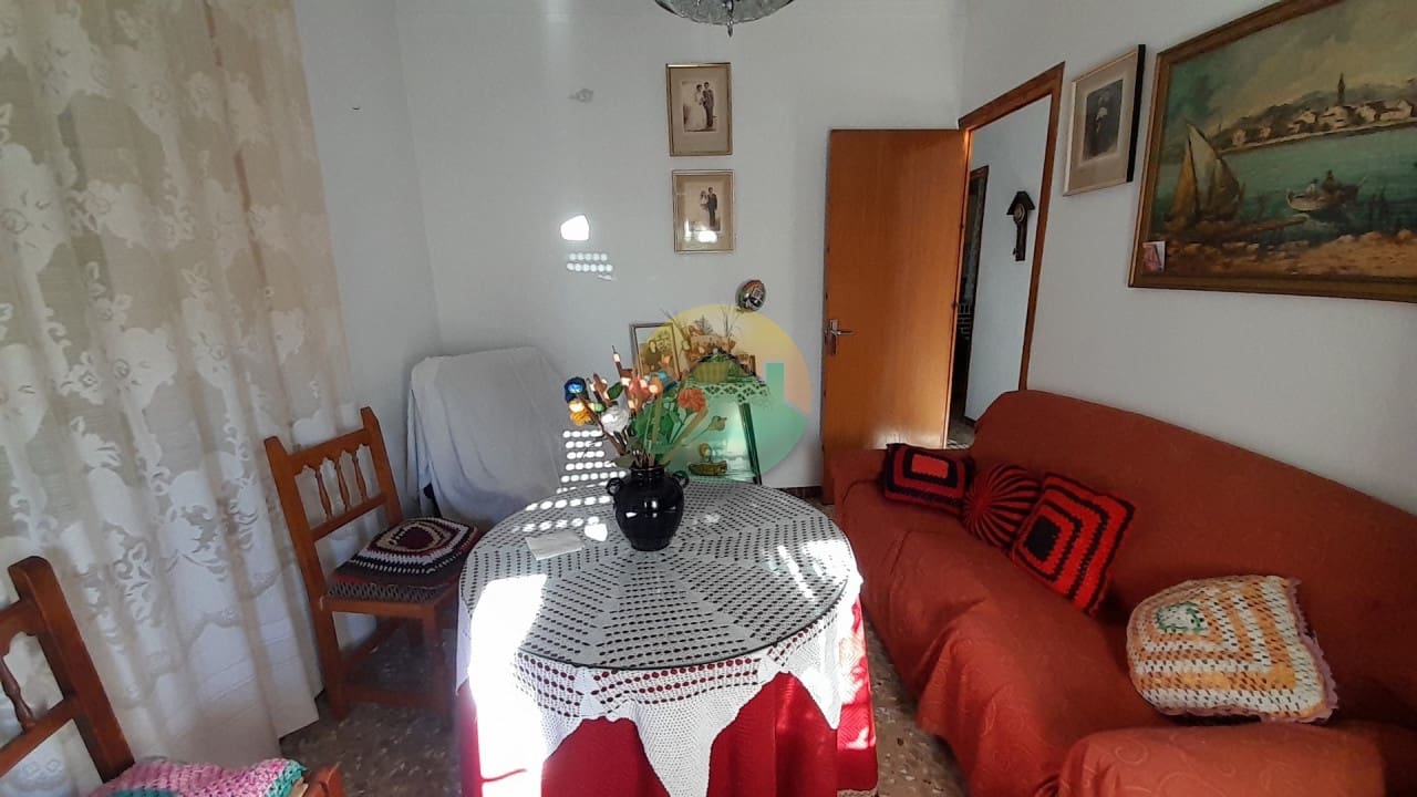 3 soveværelse Rækkehus til salg i Caravaca de la Cruz med garage - € 65.000 (Ref: 9622662)